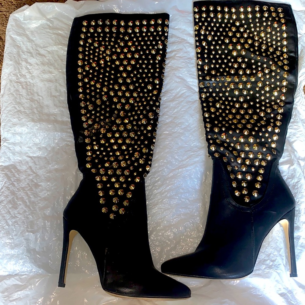 Black Leather with gold rinds tones ankle boots